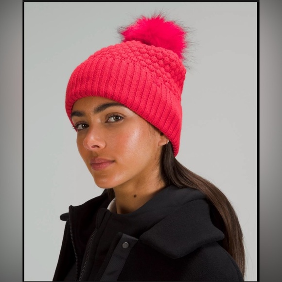 Lululemon Bubble Knit Pom Beanie in Carnation Red main image 4